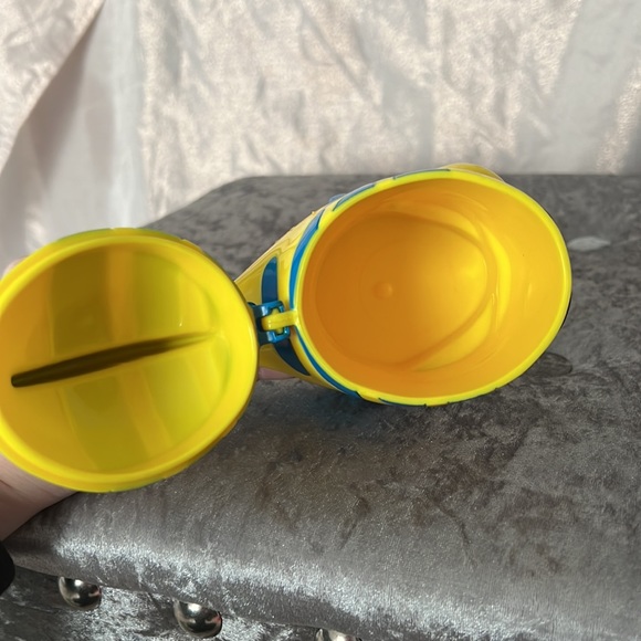 Disney Dining Disney Cup Flounder Little Mermaid Fish Flip Cup On